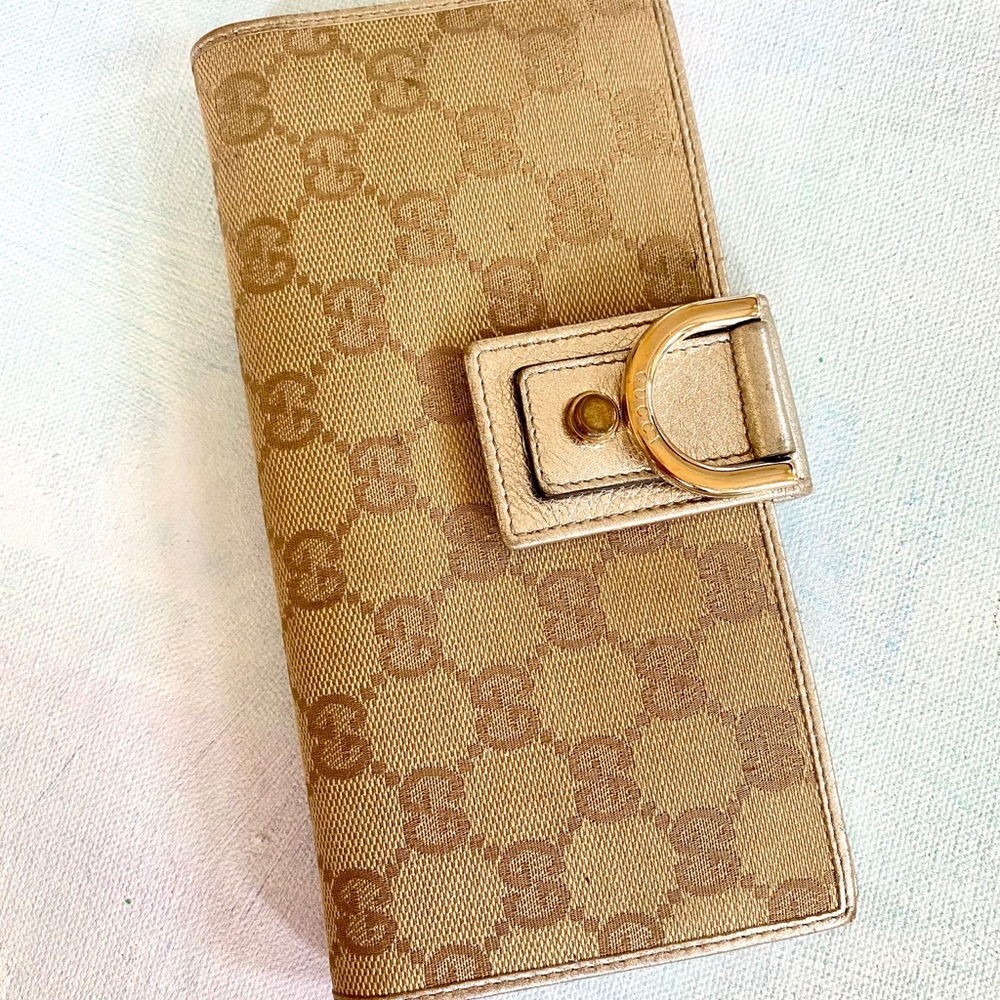 GUCCI GOLD CONTINENTAL WALLET